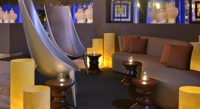 Paradisus 4*